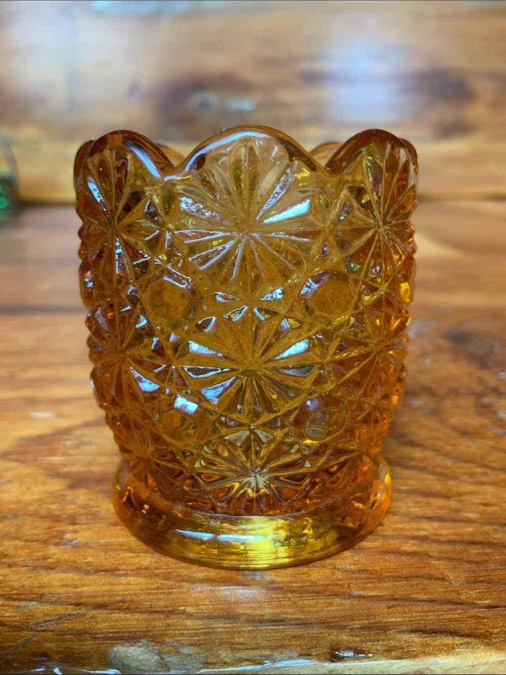 🌼 Vintage L.E. Smith Amber Daisy and Buttons Glass Toothpick Holder